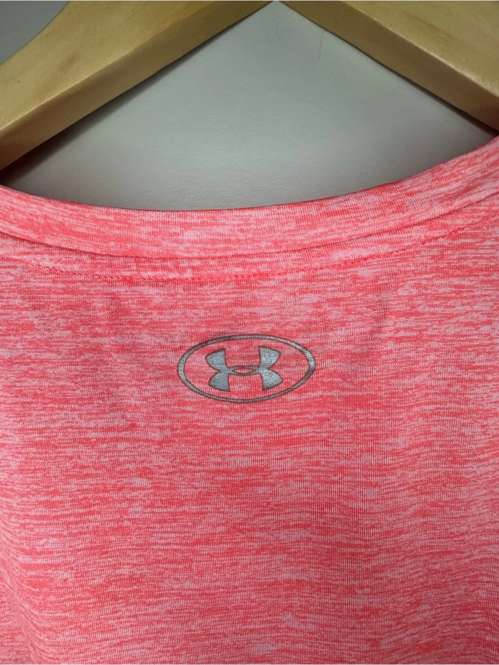 Under Armour HeatGear T Shirt Women’s XL Pink Athletic Workout Gym Loose Fit Top - Picture 4 of 8